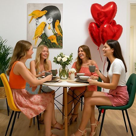 Gabi - Chic Apt With Parking Close To Veranda Mall 布加勒斯特 外观 照片