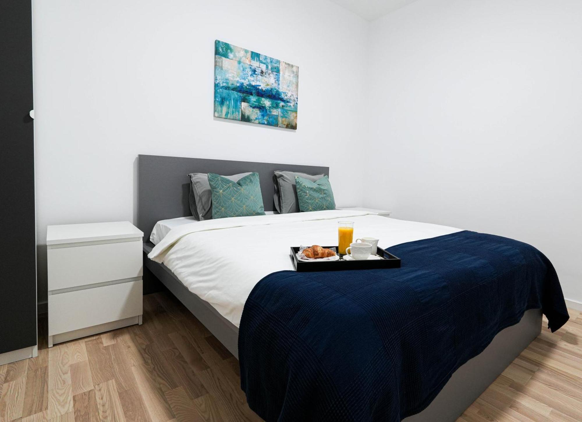 Gabi - Chic Apt With Parking Close To Veranda Mall 布加勒斯特 外观 照片